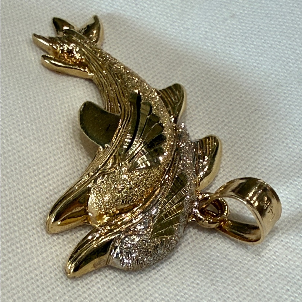 Solid 14K Yellow and White Gold Gold Dolphin Pendant. 6.11 grams